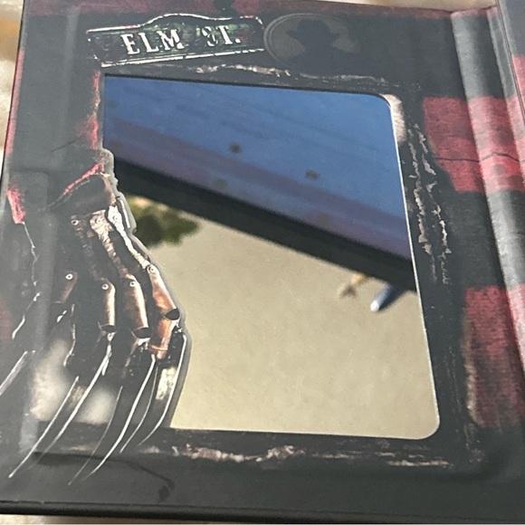 Sold Out: Nightmare on Elm Street 12 Eyeshadow Palette - Picture 12 of 12